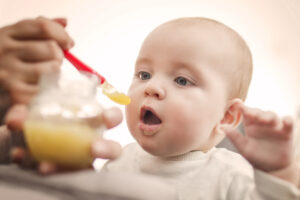 Consulta de Nutrição Nutricionista Infantil crianças introdução alimentar